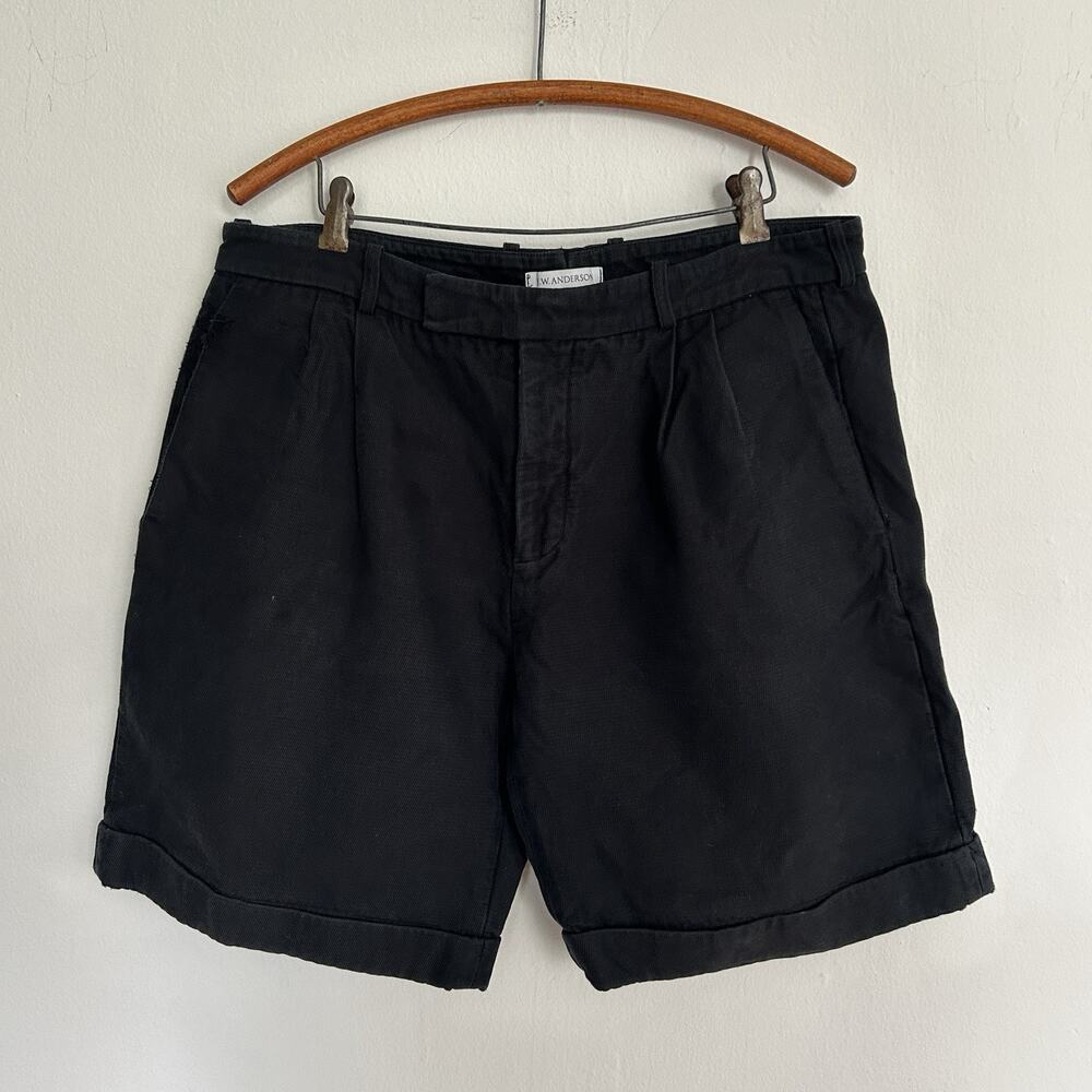 J.W. Anderson Black Textured Pleated Cuffed Shorts Mens US 34 EU 50 Designer